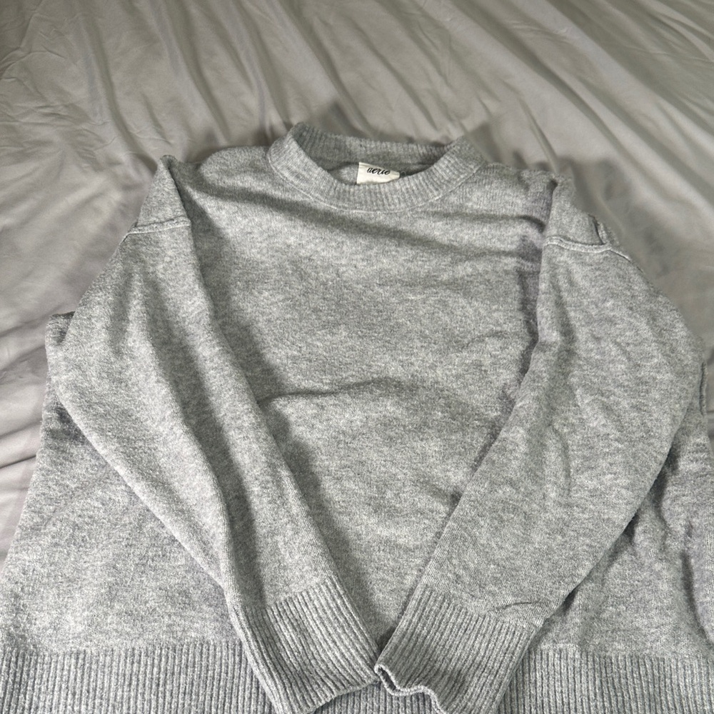 Aerie Gray Women's Crew Neck Sweater